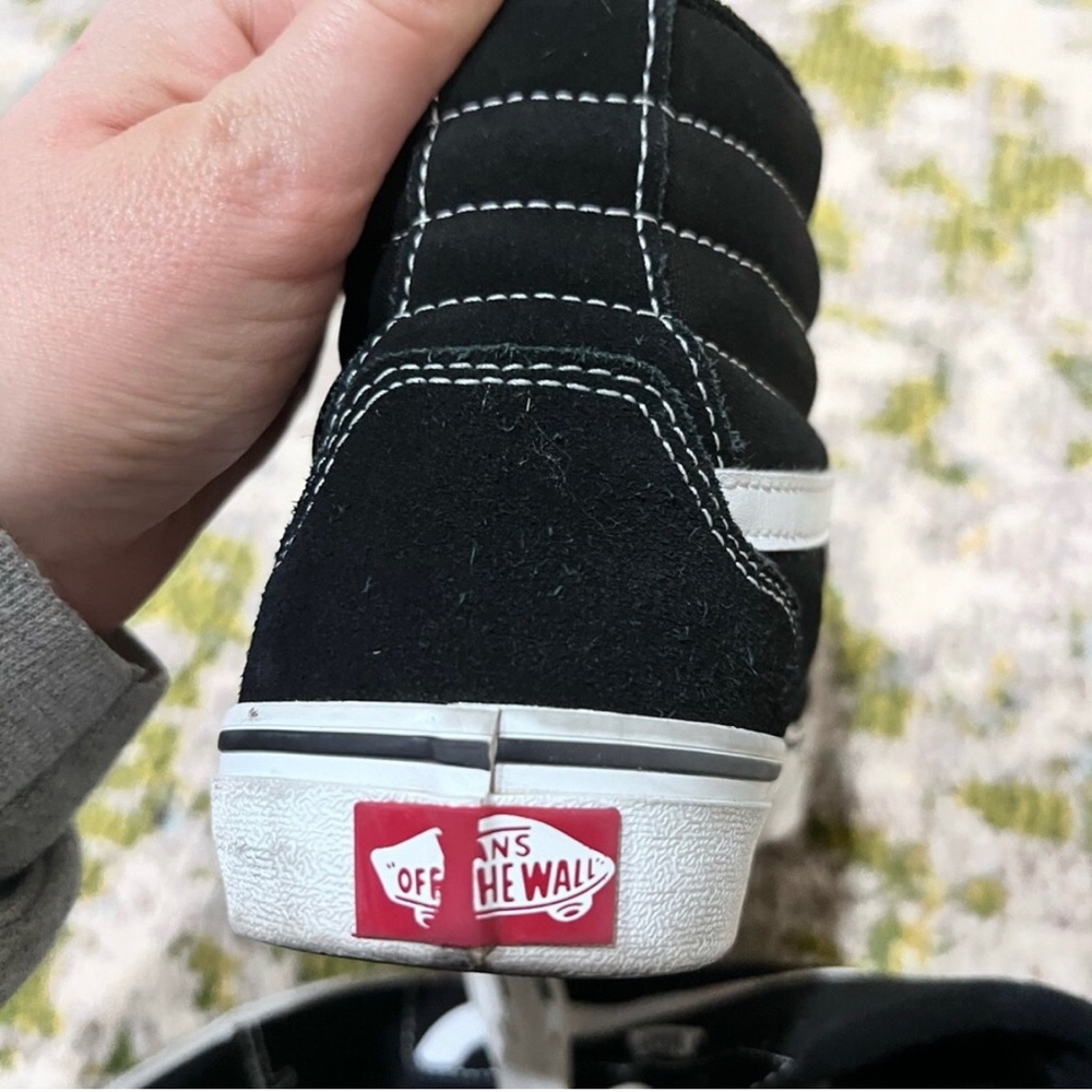 Vans - Picture 4 of 9
